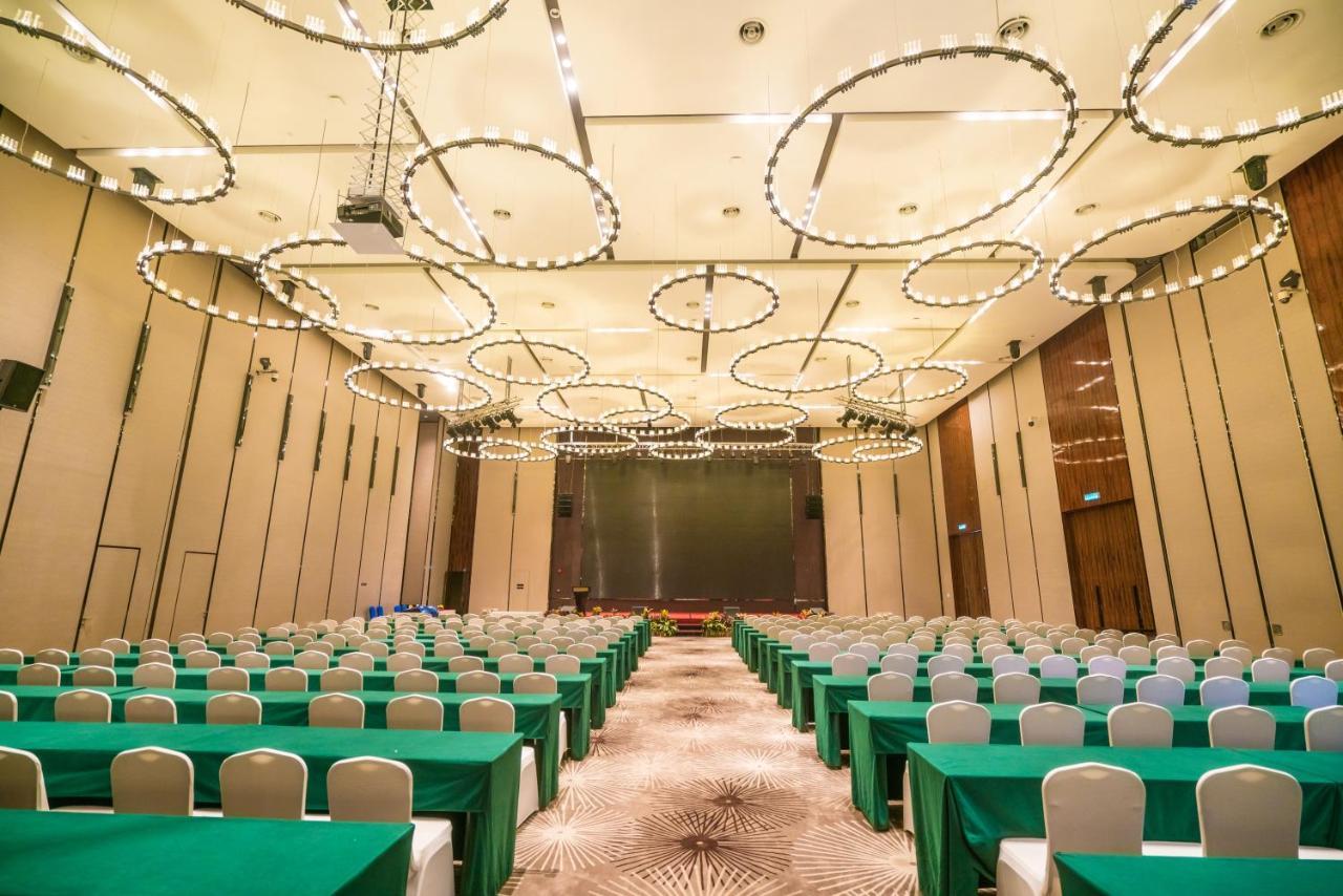 Forest City Marina Hotel Gelang Patah Esterno foto