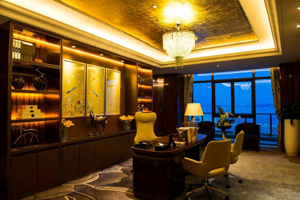 Forest City Marina Hotel Gelang Patah Esterno foto